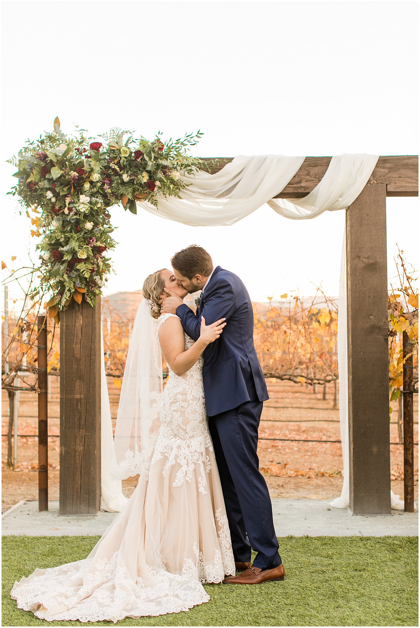 Sycamore Creek Vineyards Wedding - Live Love Leal - Fall Wedding - Bay Area Wedding Photographer - Angela Sue Photography_0088.jpg