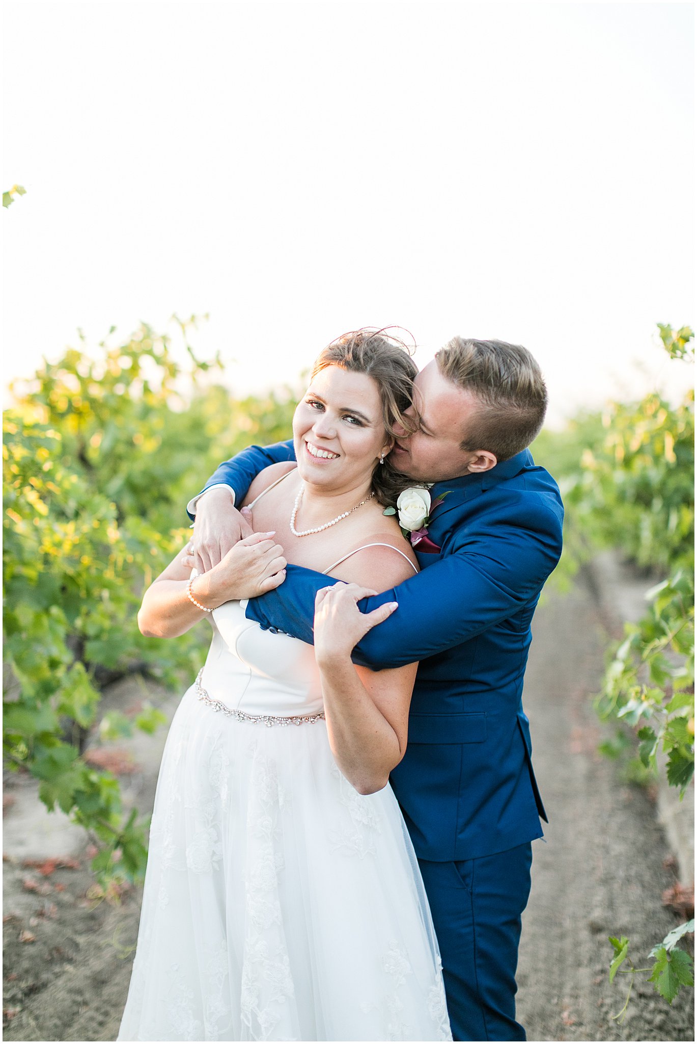 Victor Vineyards Lodi California Wedding - Northern California Wedding Photographer - Vineyard Wedding - Angela Sue Photography_0088.jpg